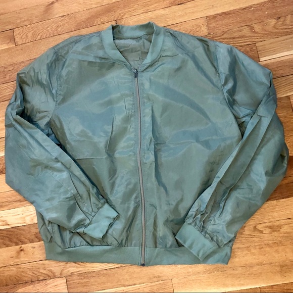 Bella Canvas Other - EUC Men’s 2XL Bella + Canvas olive light bomber
